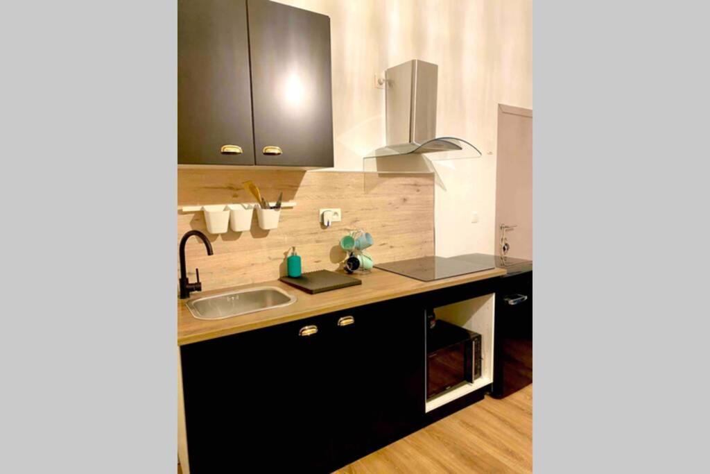 Luxury 1Bedroom Apartment Mons Ngoại thất bức ảnh